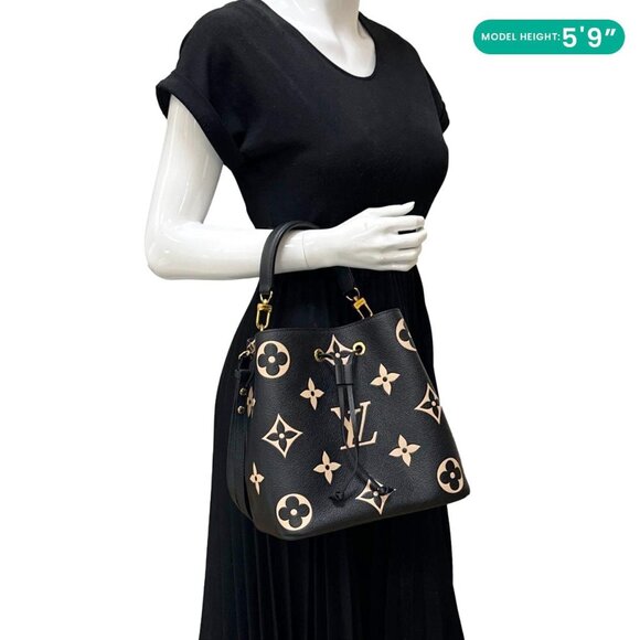 LOUIS VUITTON  Neonoe MM Giant Crafty Empreinte Leather Shoulder Bag Bicolor - Picture 2 of 9